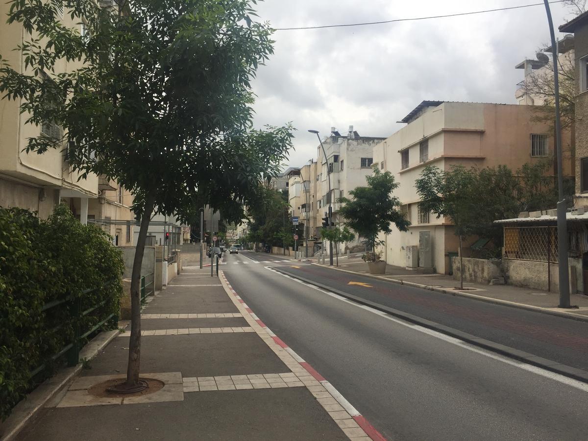 Space Place Haifa Bagian luar foto