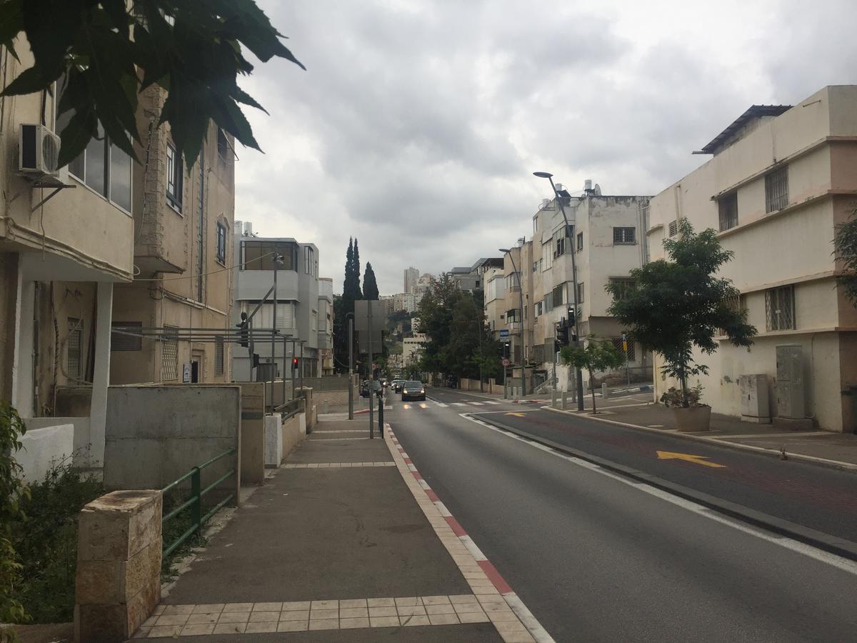 Space Place Haifa Bagian luar foto